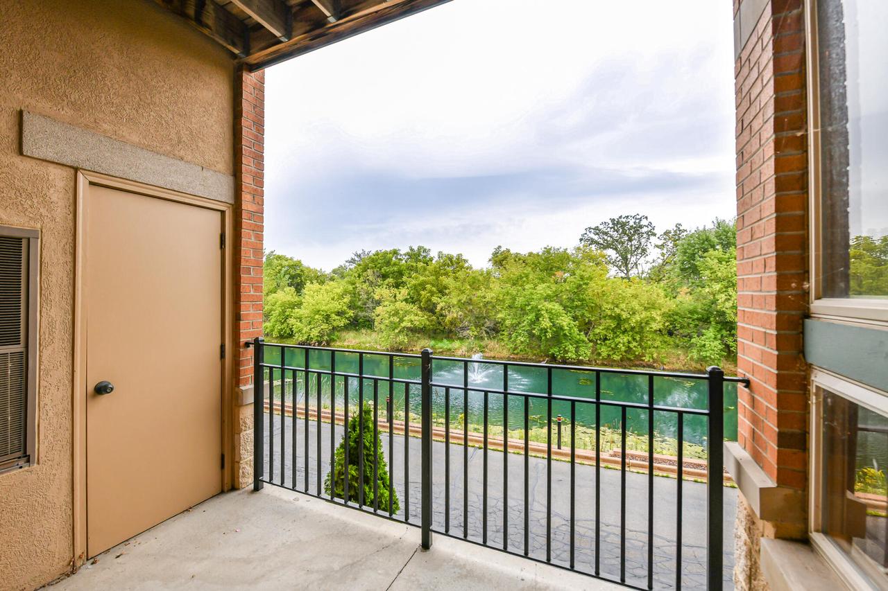 15295 West Library LANE 306