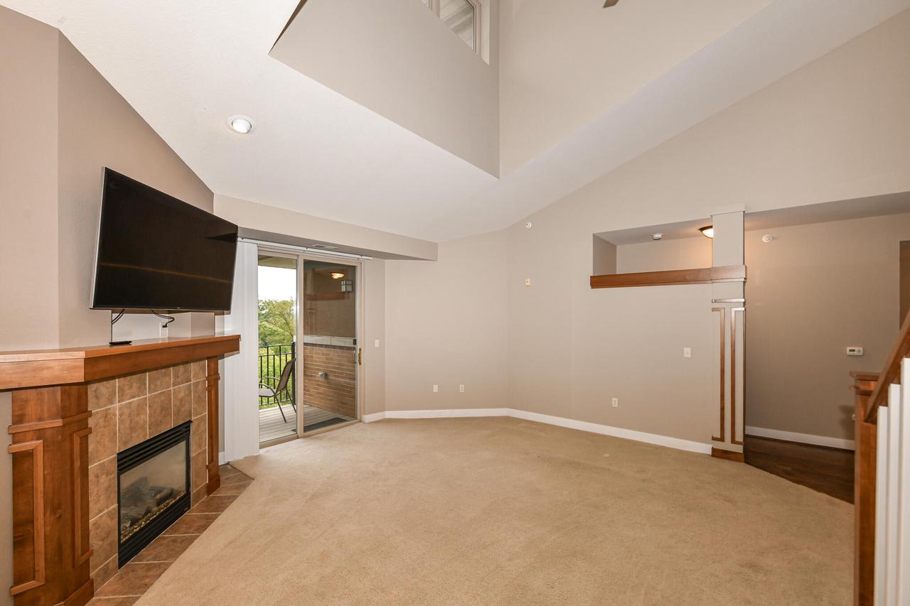 15295 West Library LANE 306