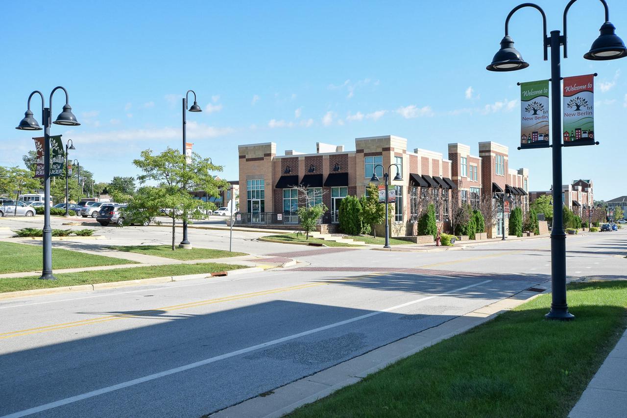 15295 West Library LANE 306