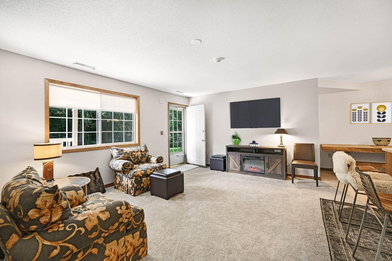 W170S7579 Gregory DRIVE H