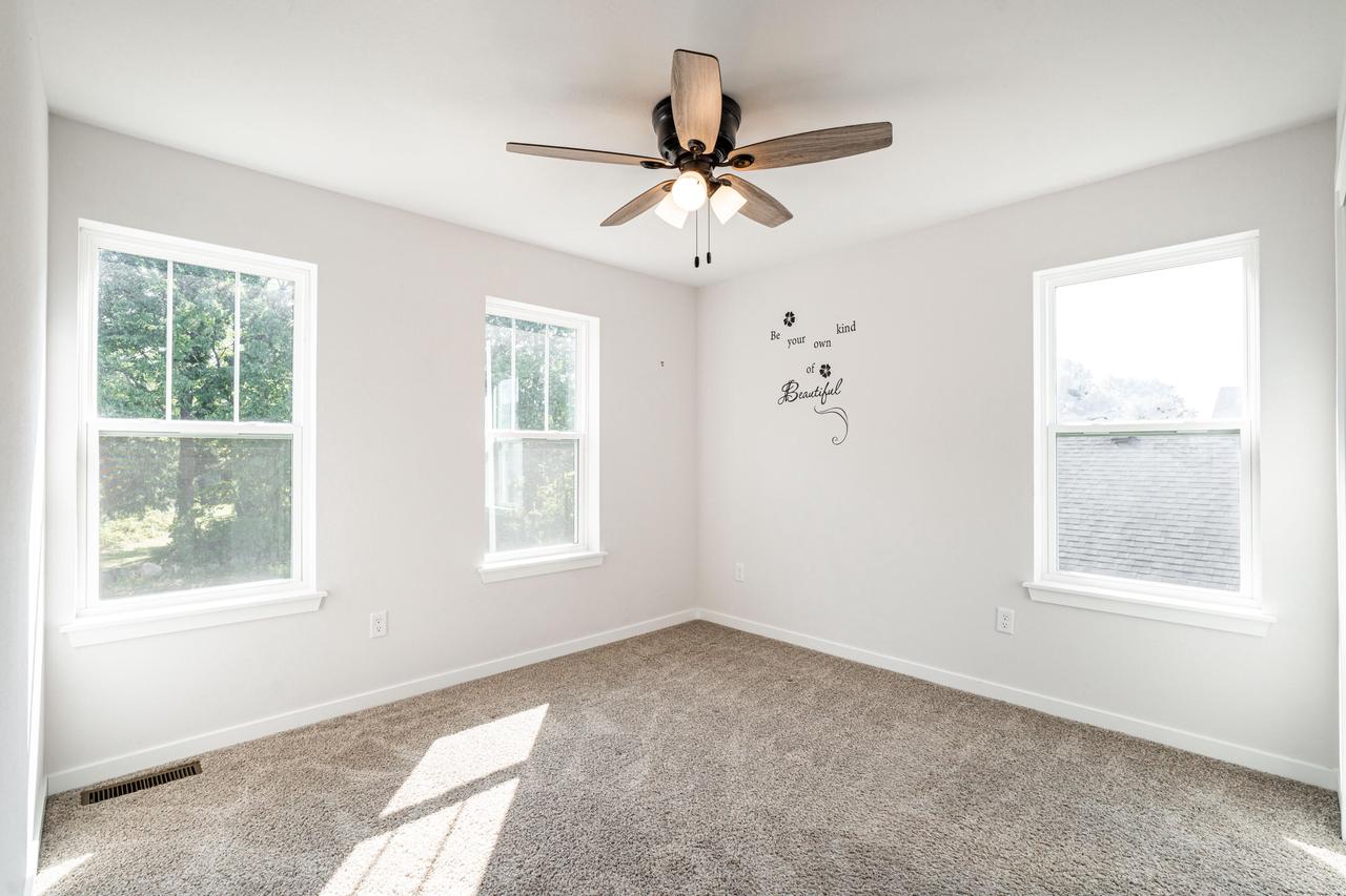 659 Yellowstone DRIVE