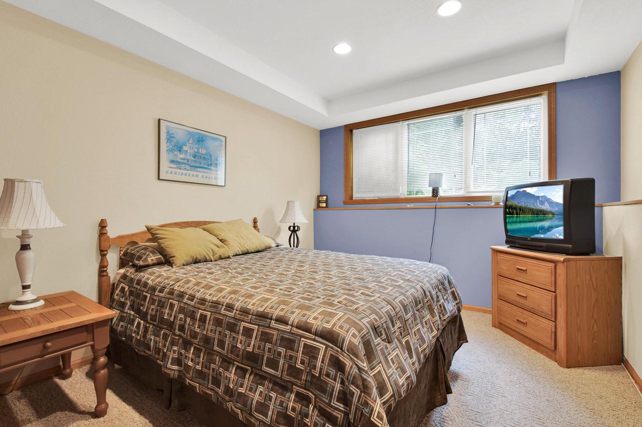 3359 Sanctuary DRIVE