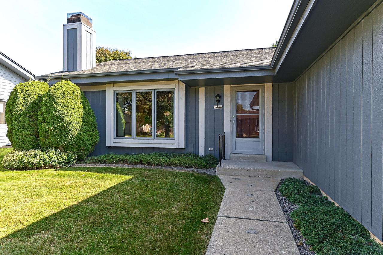 5444 South Morningside LANE