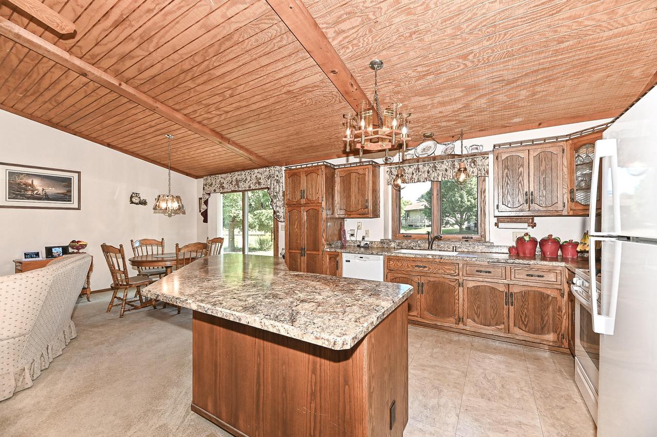 5444 South Morningside LANE