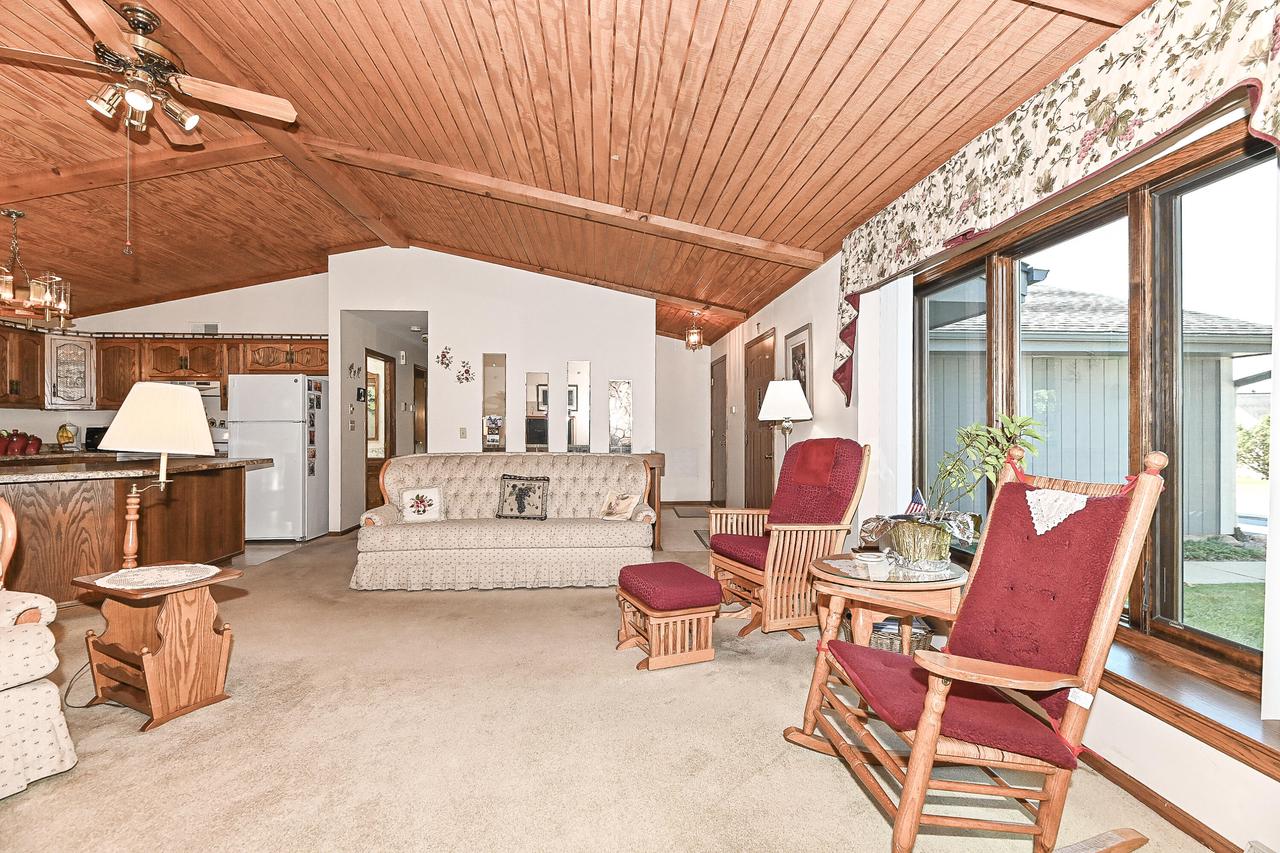 5444 South Morningside LANE