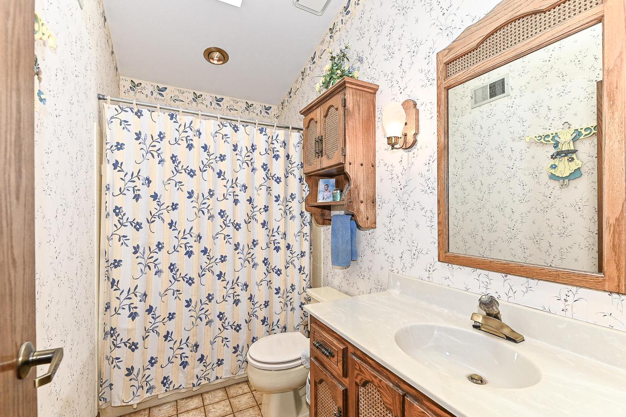 5444 South Morningside LANE