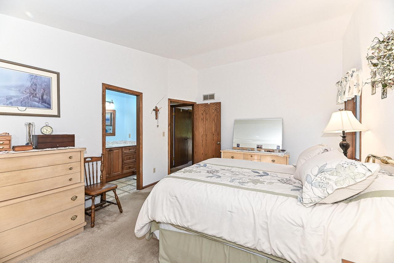 5444 South Morningside LANE