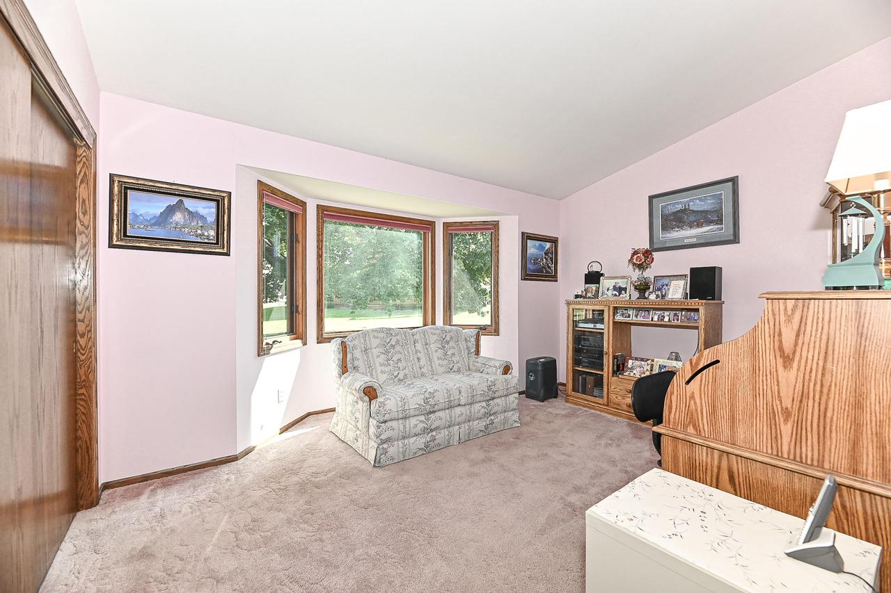 5444 South Morningside LANE