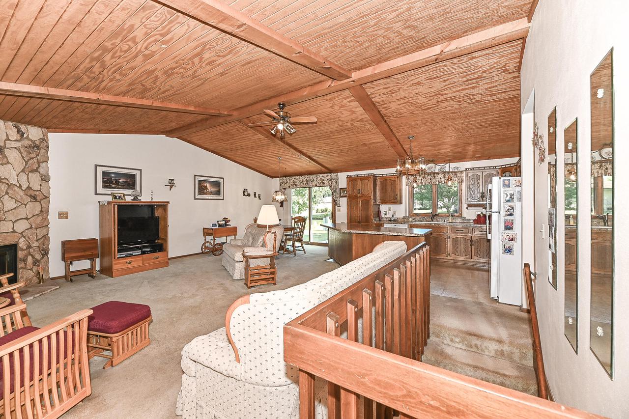 5444 South Morningside LANE