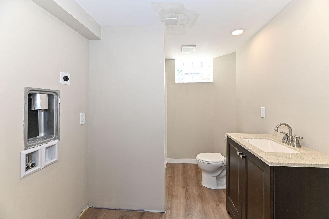 5875 South St. Andrews DRIVE