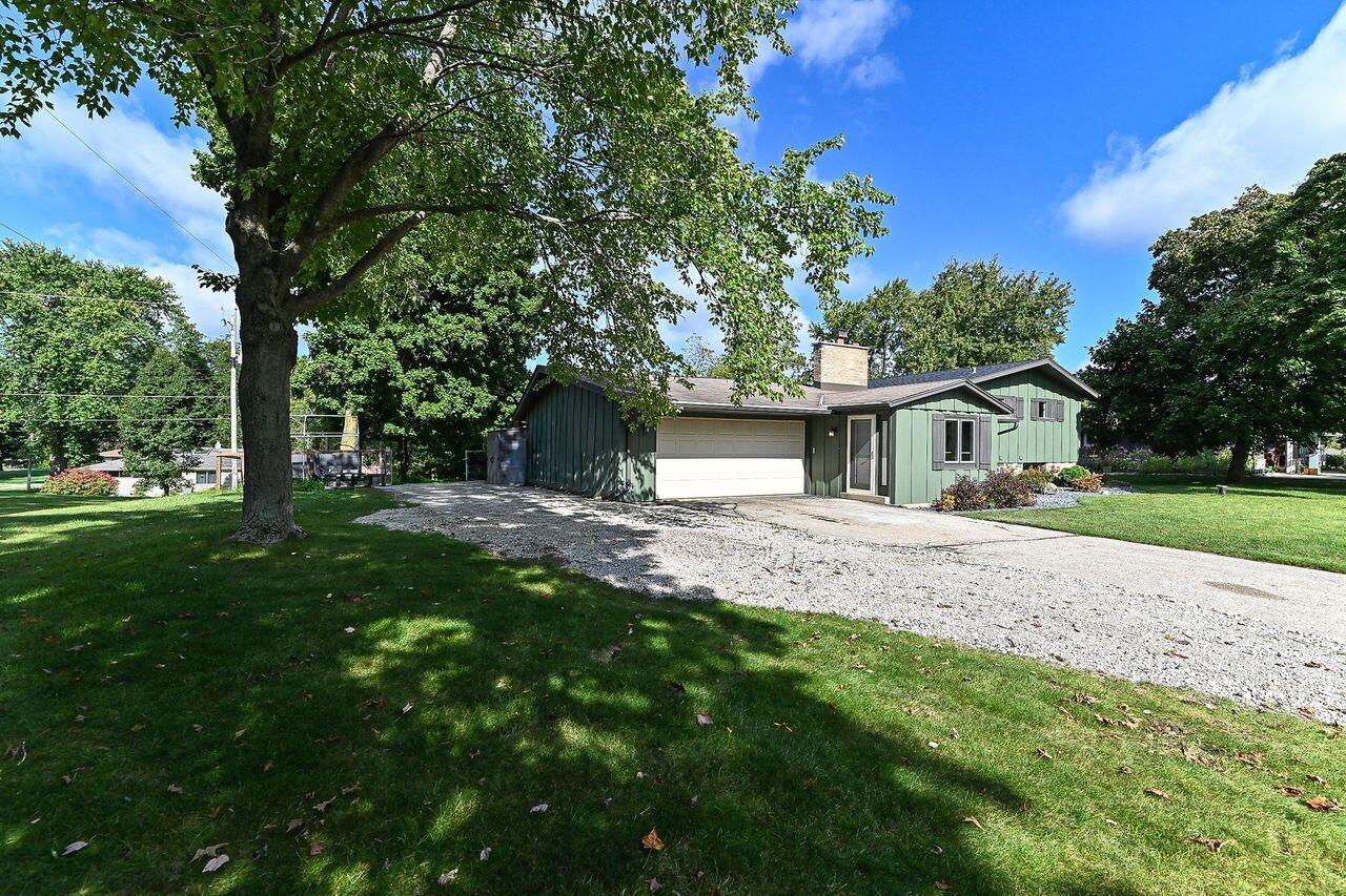 5875 South St. Andrews DRIVE