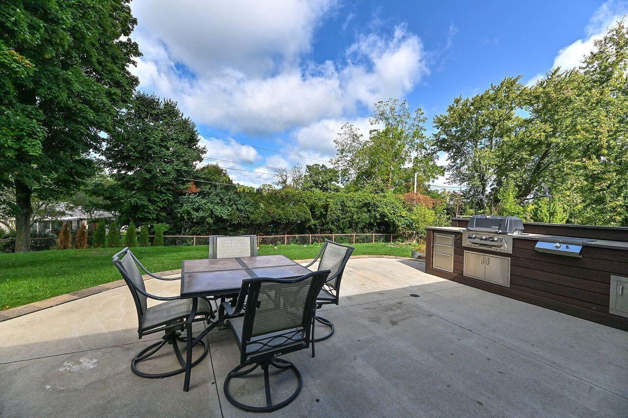 5875 South St. Andrews DRIVE