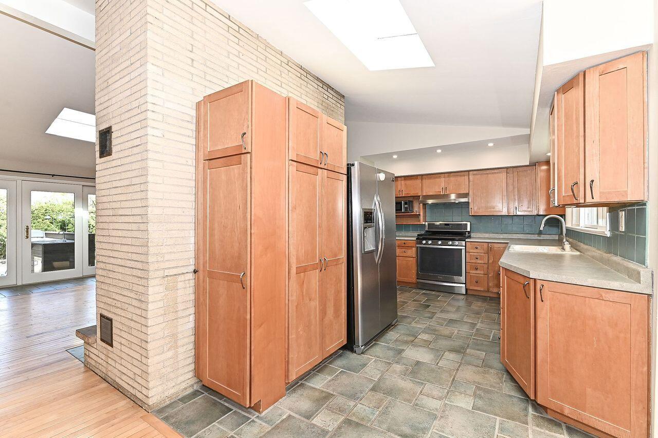 5875 South St. Andrews DRIVE