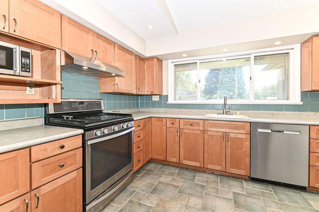 5875 South St. Andrews DRIVE