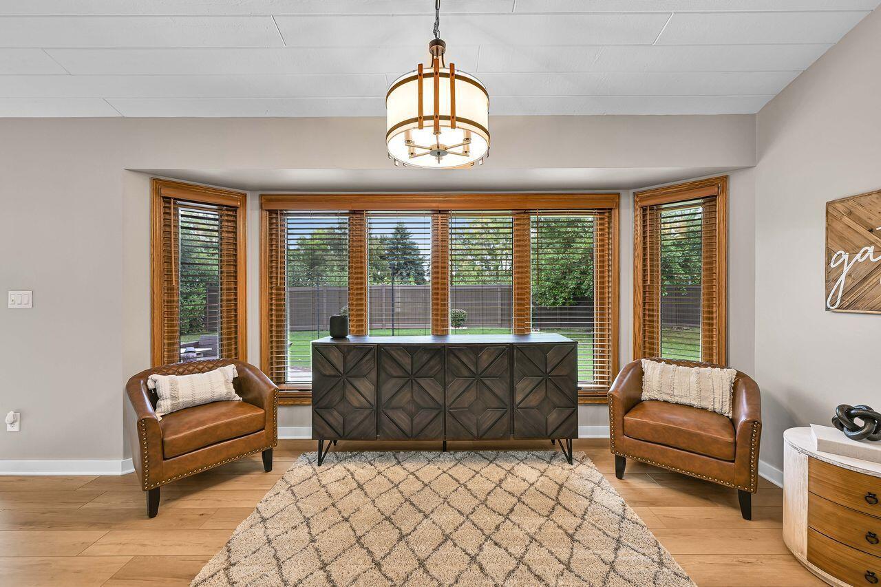 3906 South Woodhill COURT