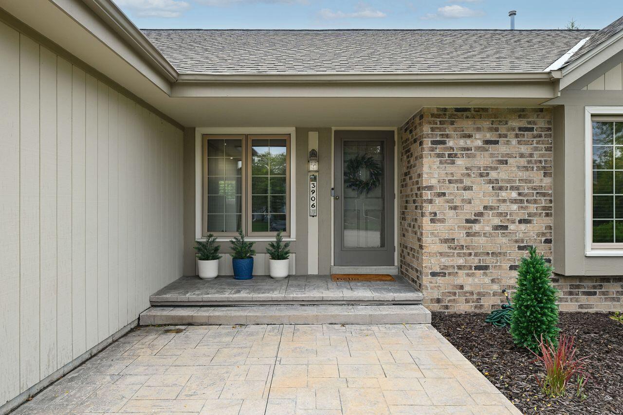 3906 South Woodhill COURT