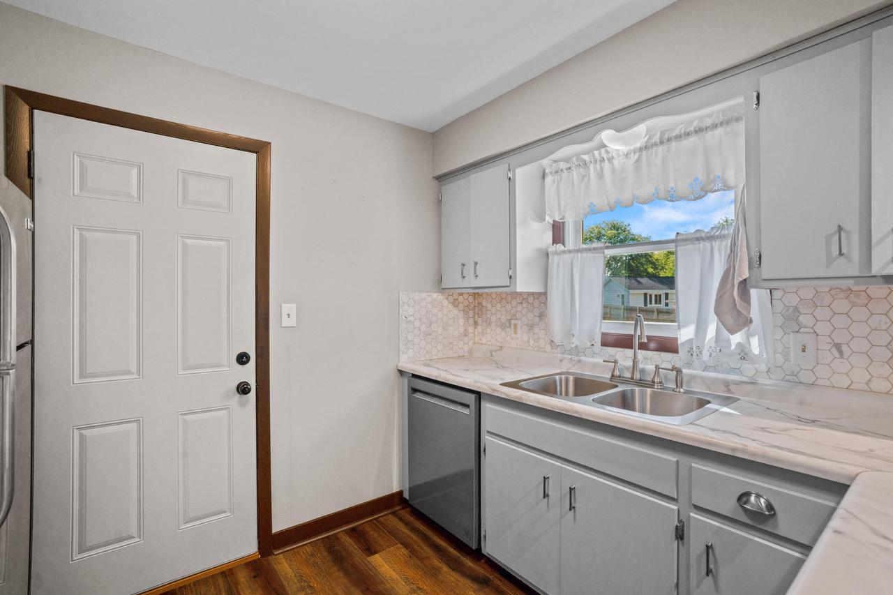 1277 Market PLACE