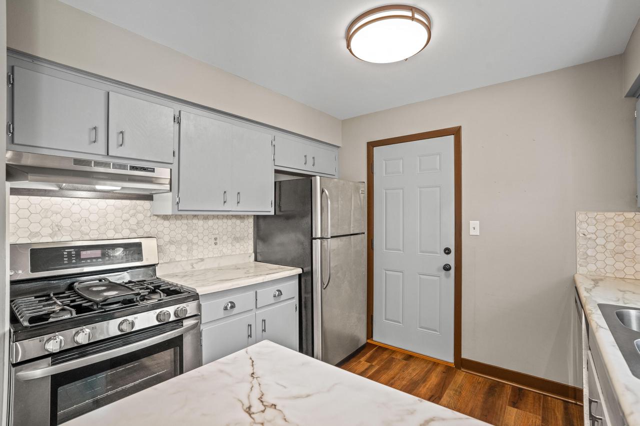 1277 Market PLACE