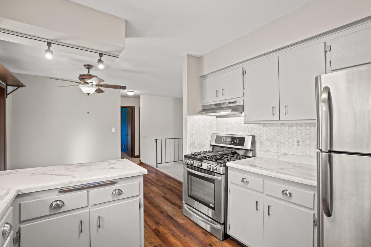 1277 Market PLACE