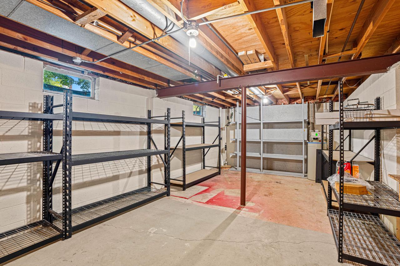 1277 Market PLACE