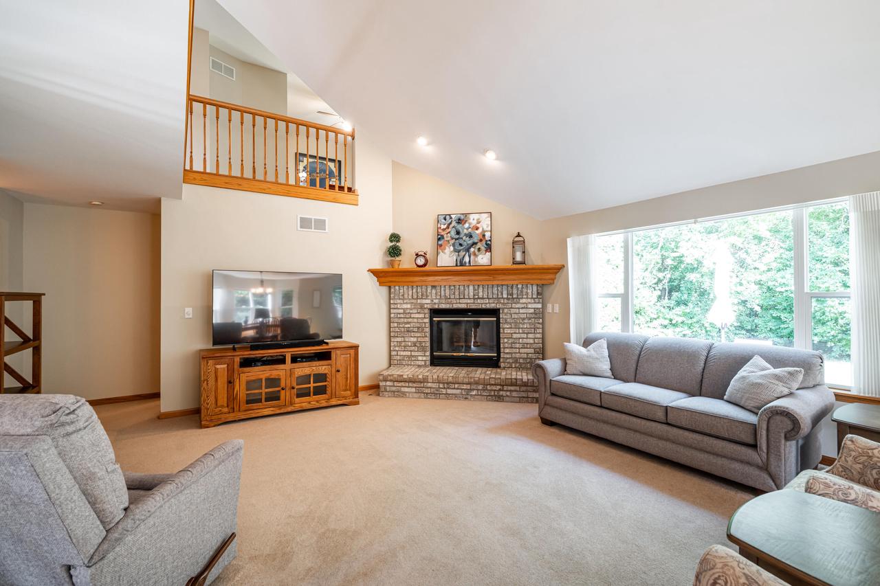 8542 West Red Wing DRIVE