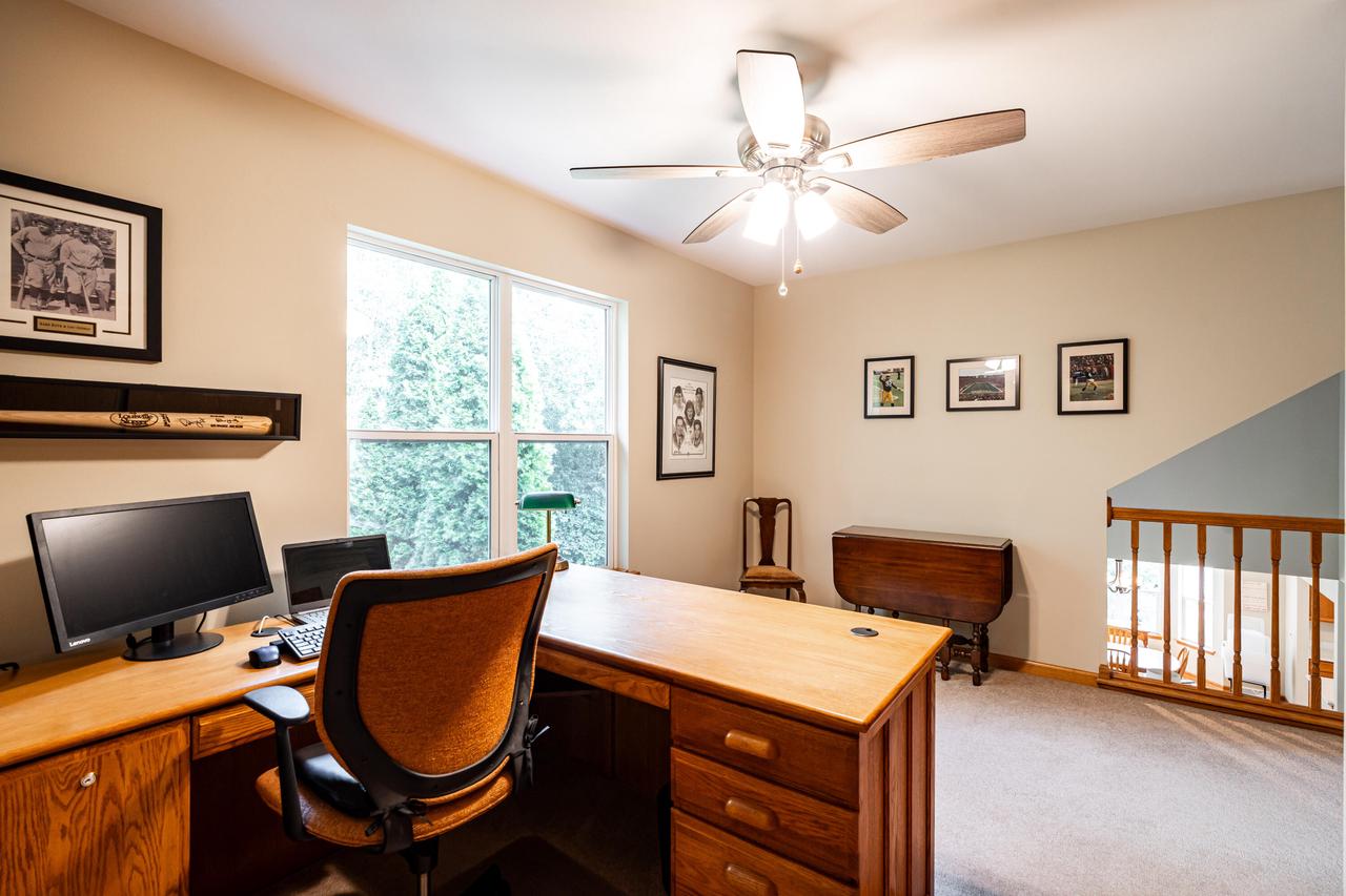 8542 West Red Wing DRIVE