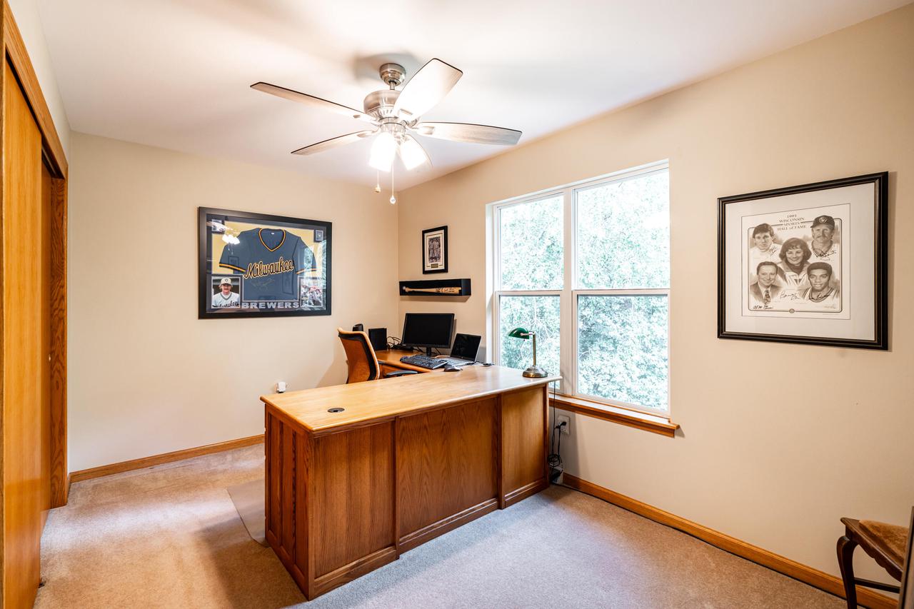 8542 West Red Wing DRIVE