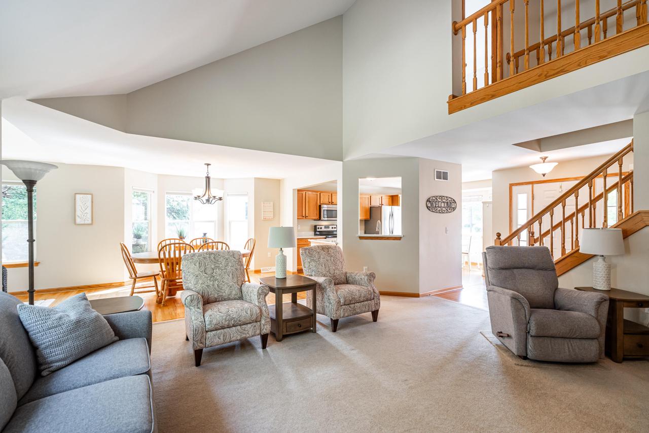 8542 West Red Wing DRIVE