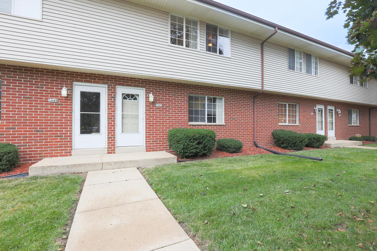 5442 South Nicholson AVENUE