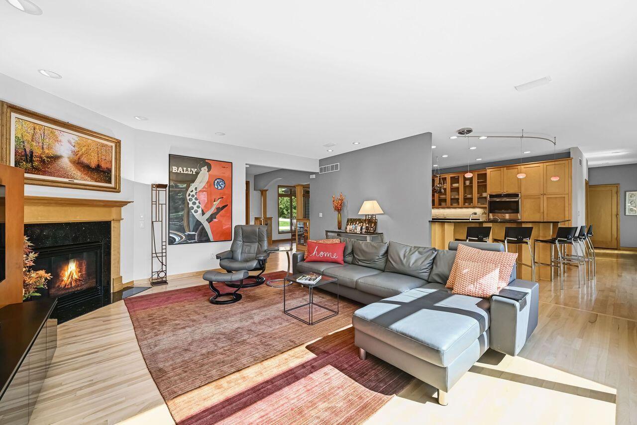 13615 West Deer Park DRIVE