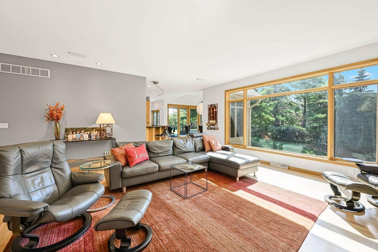 13615 West Deer Park DRIVE