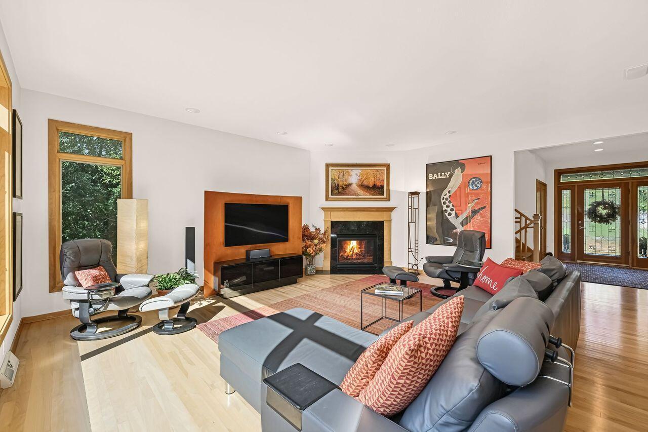 13615 West Deer Park DRIVE