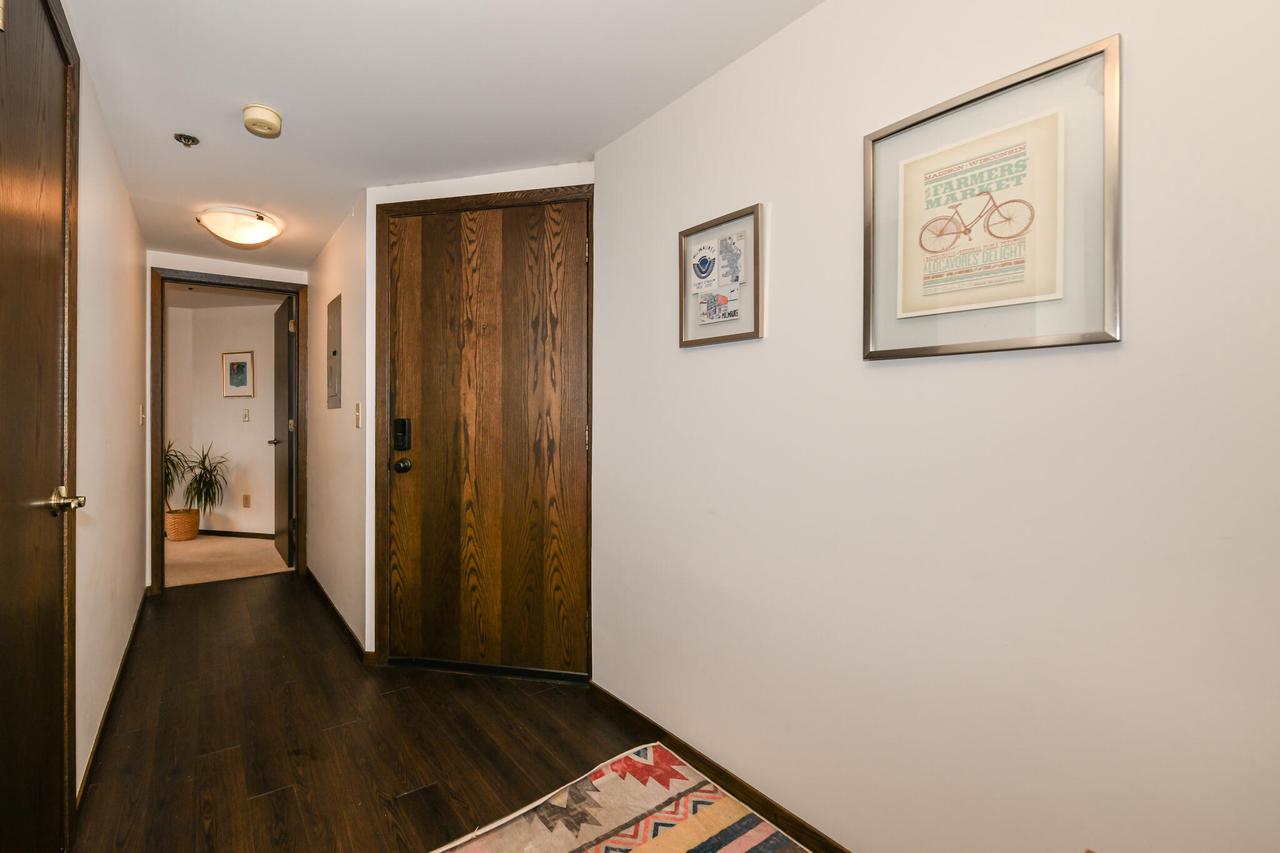 1633 North Prospect AVENUE 17C