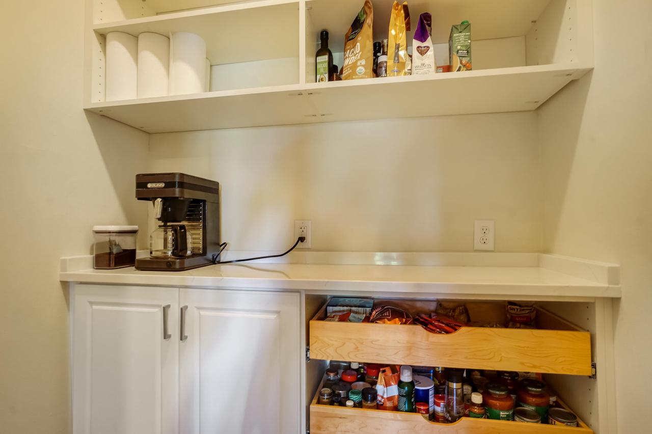 W207N5558 Carters Crossing CIRCLE