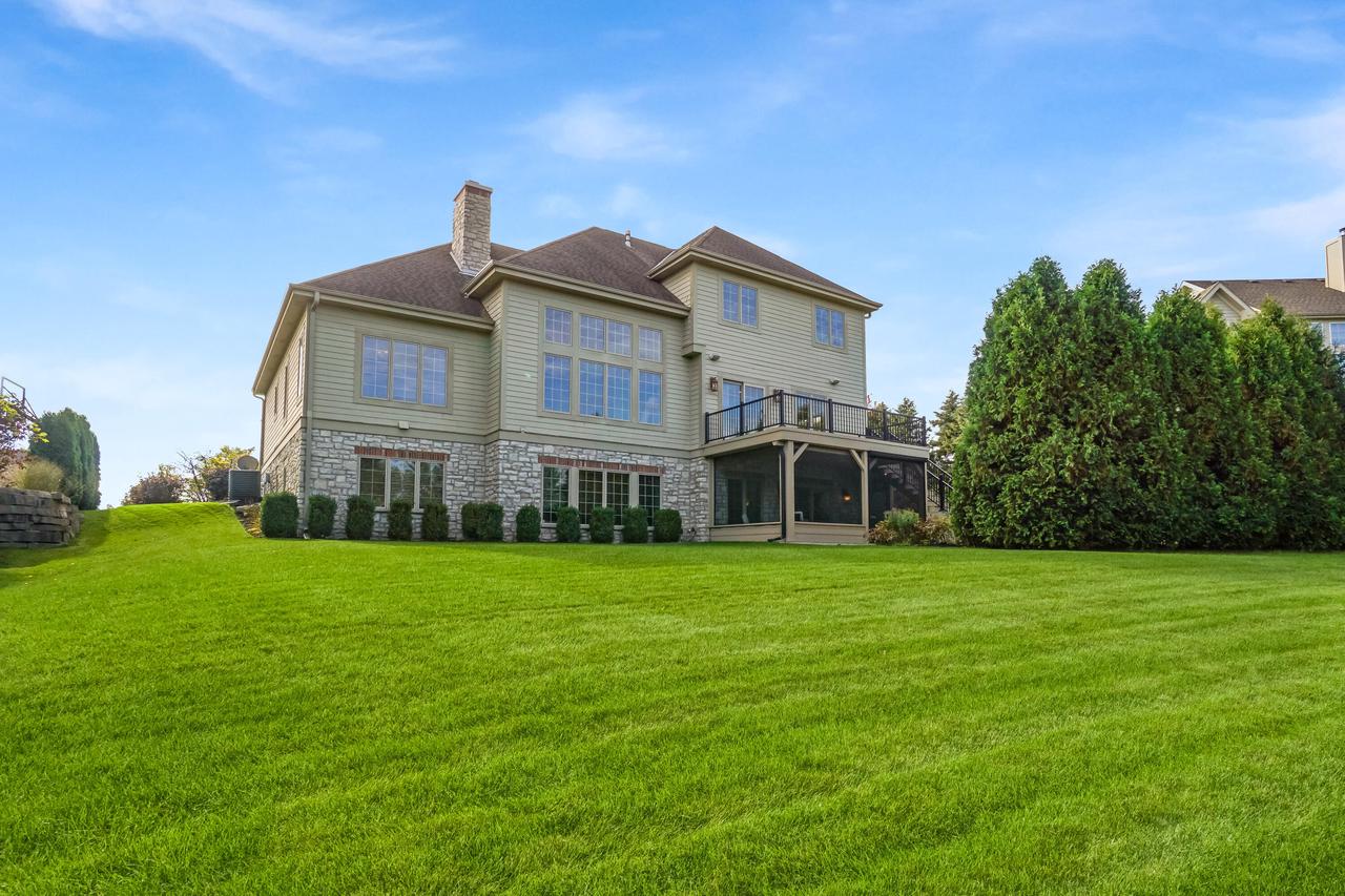 W207N5558 Carters Crossing CIRCLE