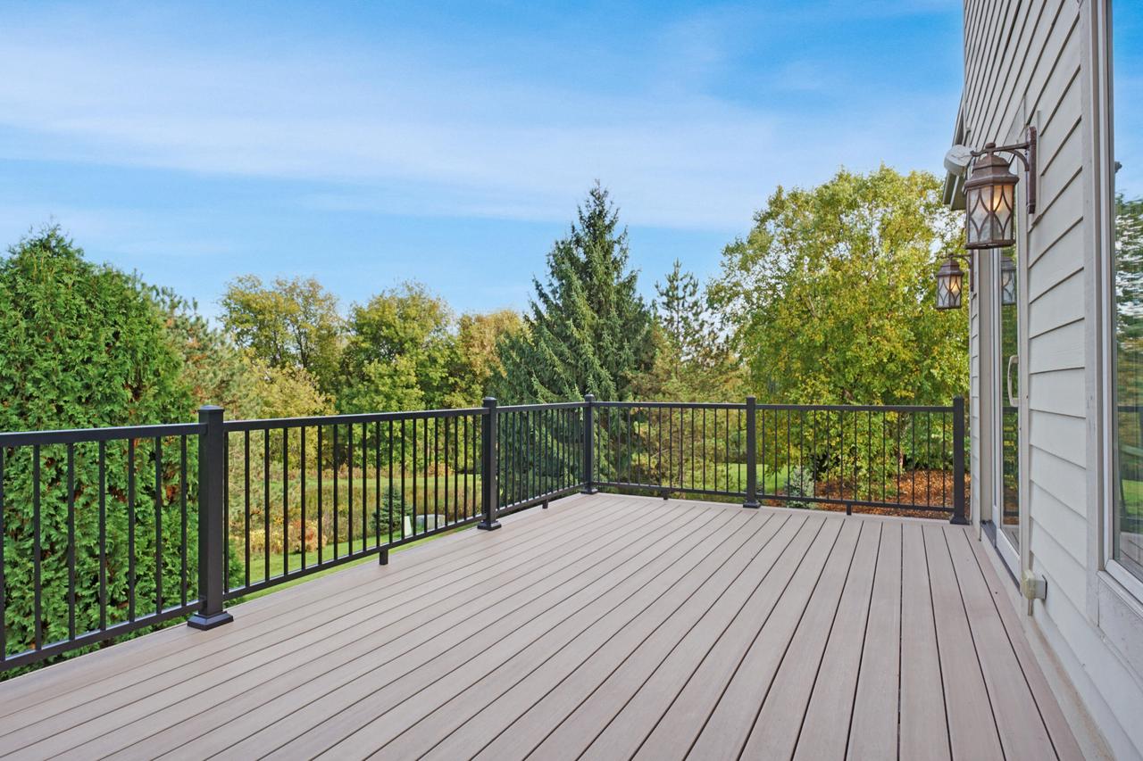 W207N5558 Carters Crossing CIRCLE