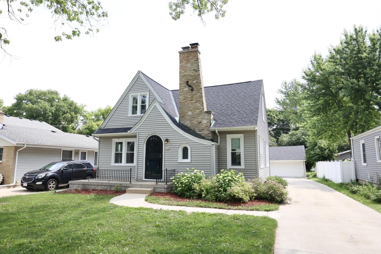 1522 South Sunny Slope ROAD