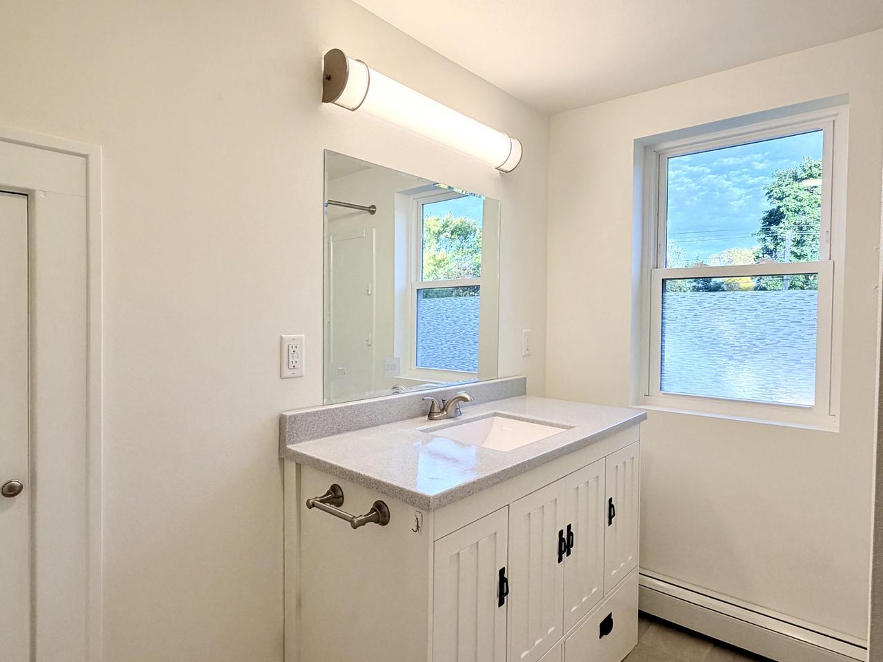 1522 South Sunny Slope ROAD