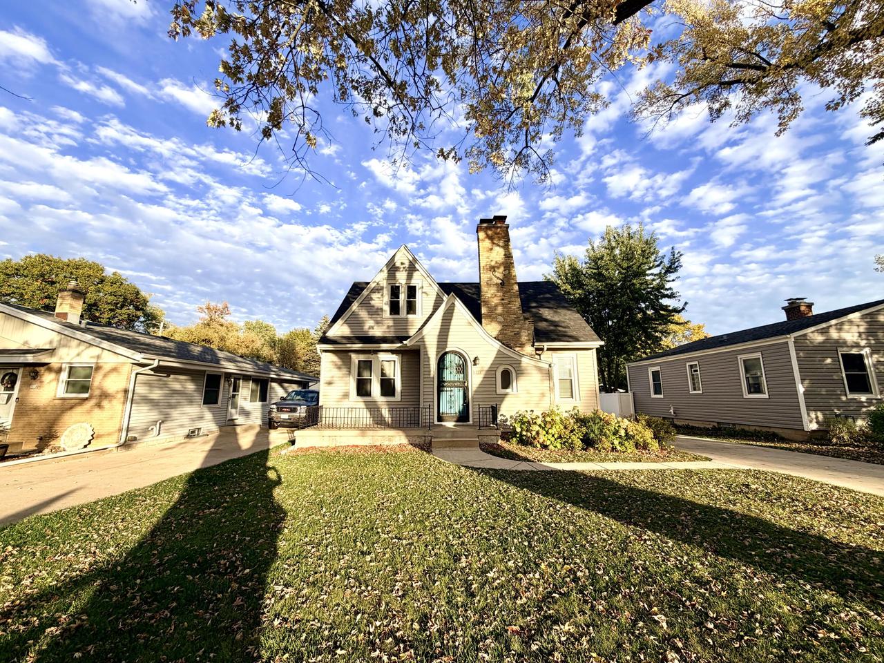 1522 South Sunny Slope ROAD