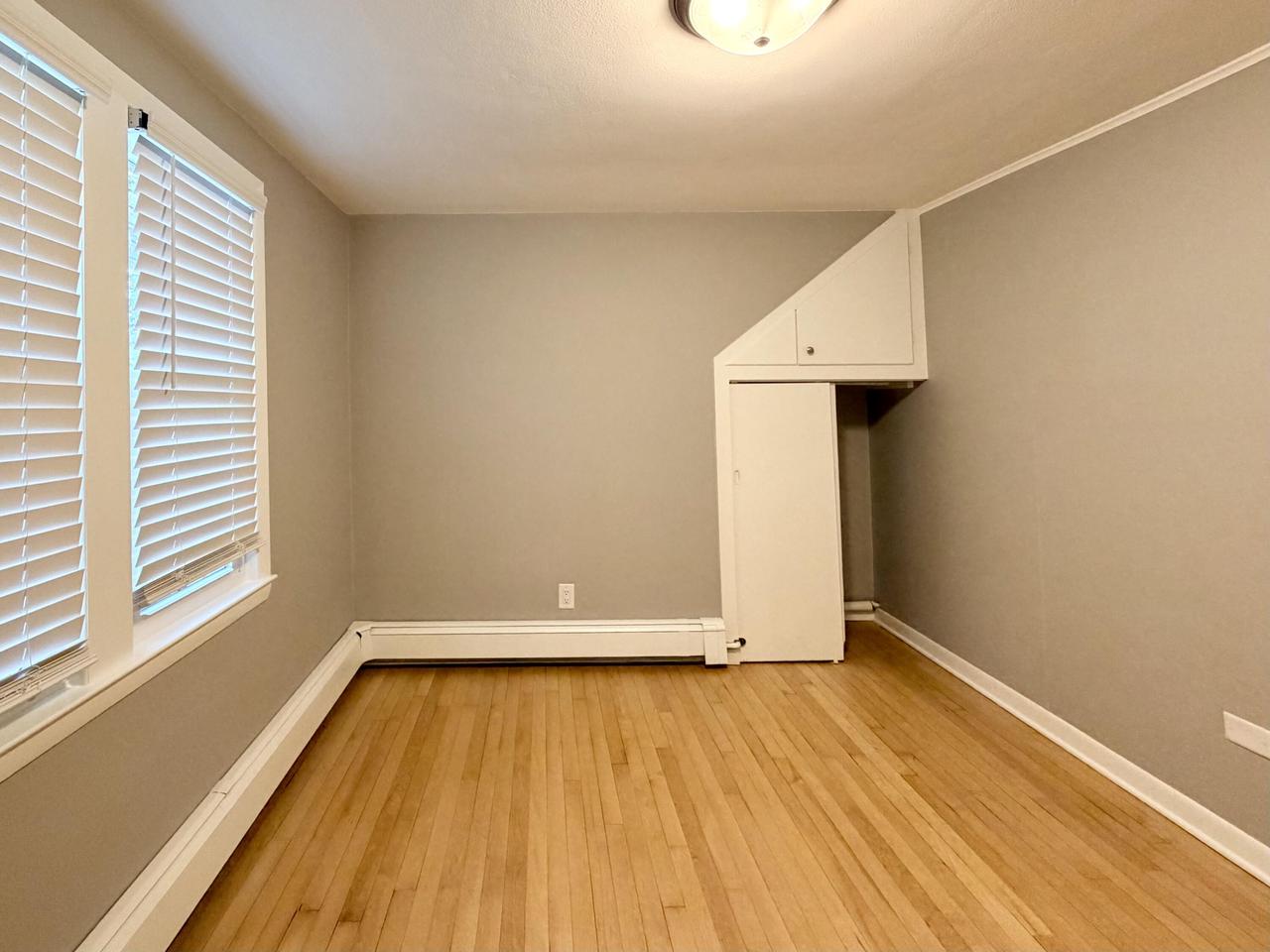 1522 South Sunny Slope ROAD