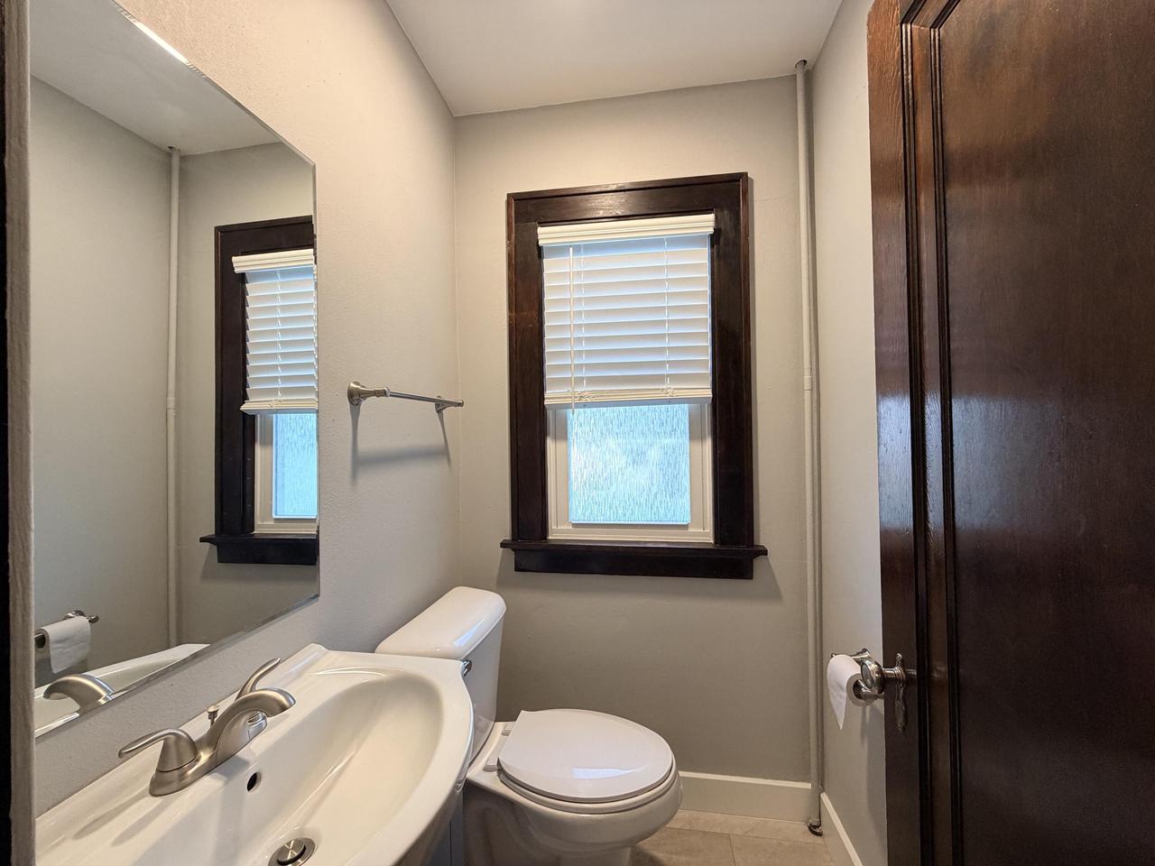 1522 South Sunny Slope ROAD