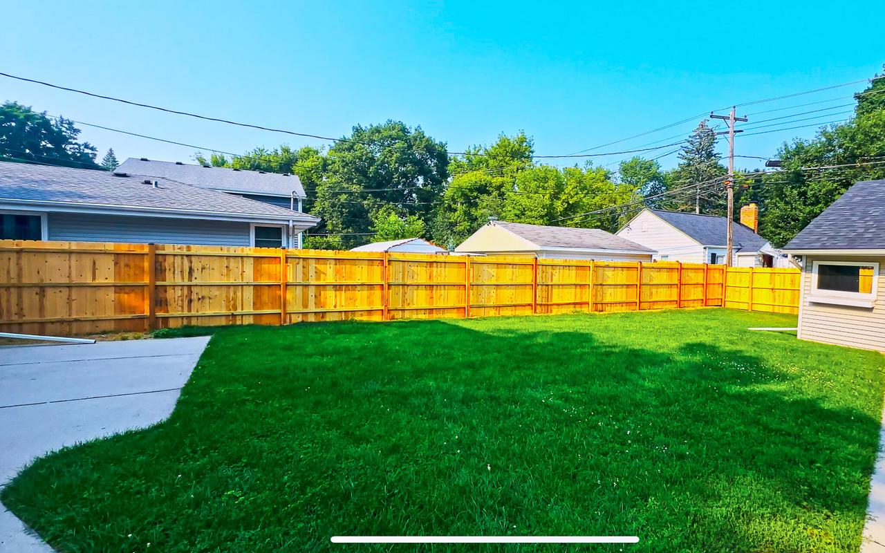 1522 South Sunny Slope ROAD