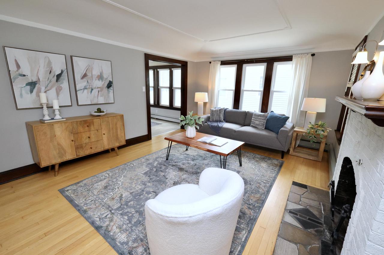 1522 South Sunny Slope ROAD