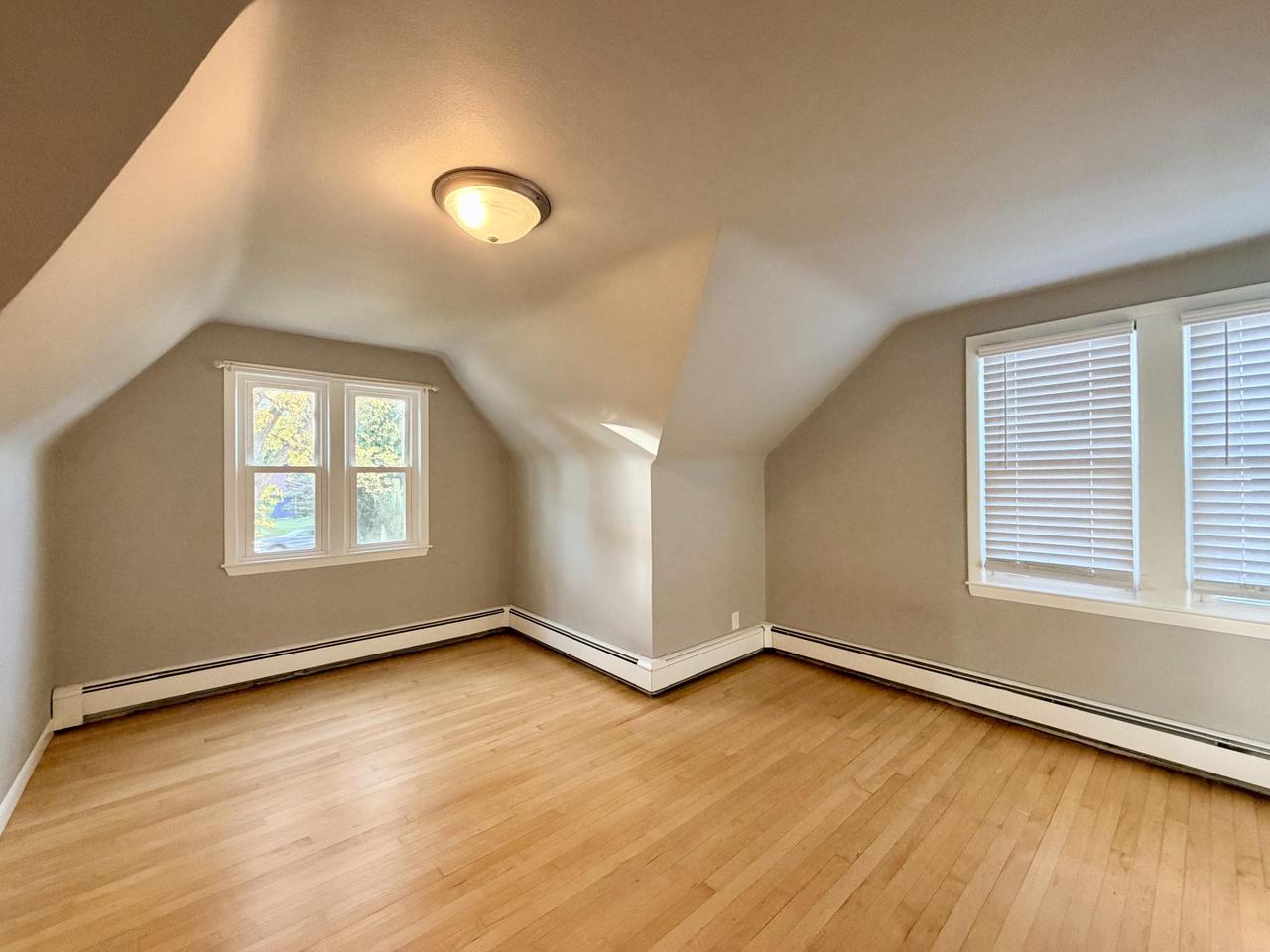 1522 South Sunny Slope ROAD