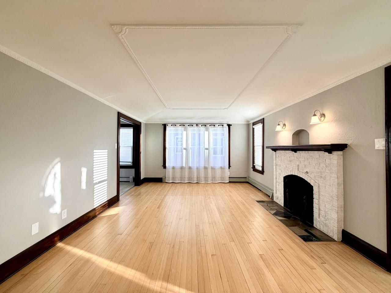 1522 South Sunny Slope ROAD