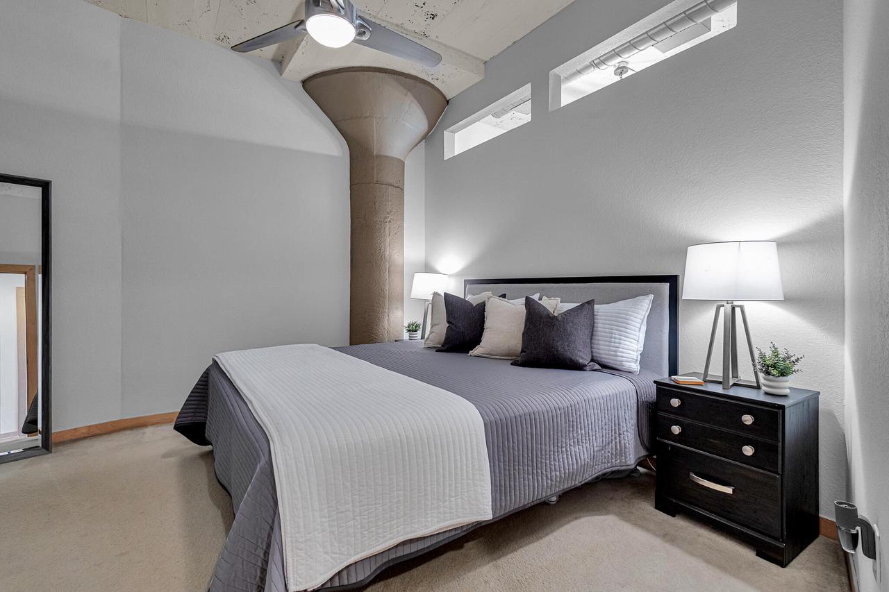 106 West Seeboth STREET 306