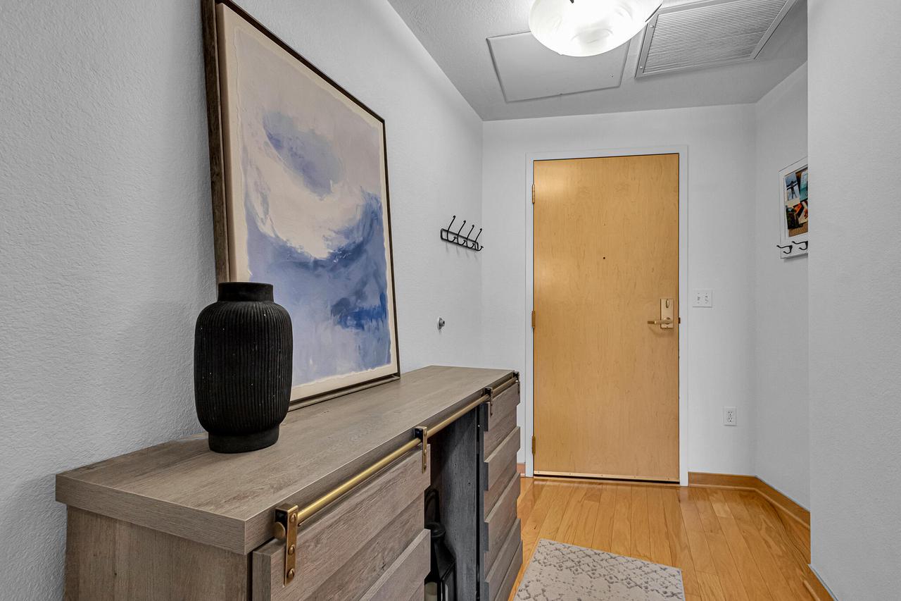 106 West Seeboth STREET 306