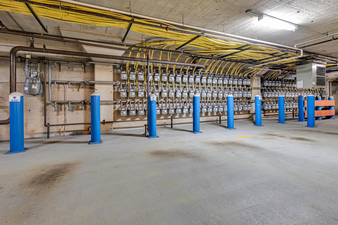 106 West Seeboth STREET 306