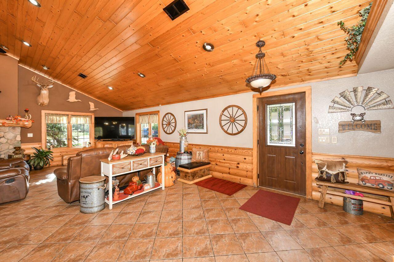 W179S8246 Pioneer DRIVE