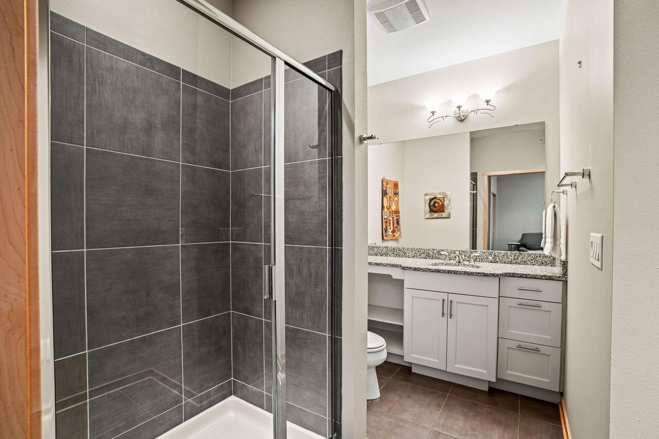 311 East Erie STREET 425